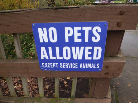 Sign at Klineline ponds – no pets allowed except service animals – note, dogs are allowed on the Greenway Trail
